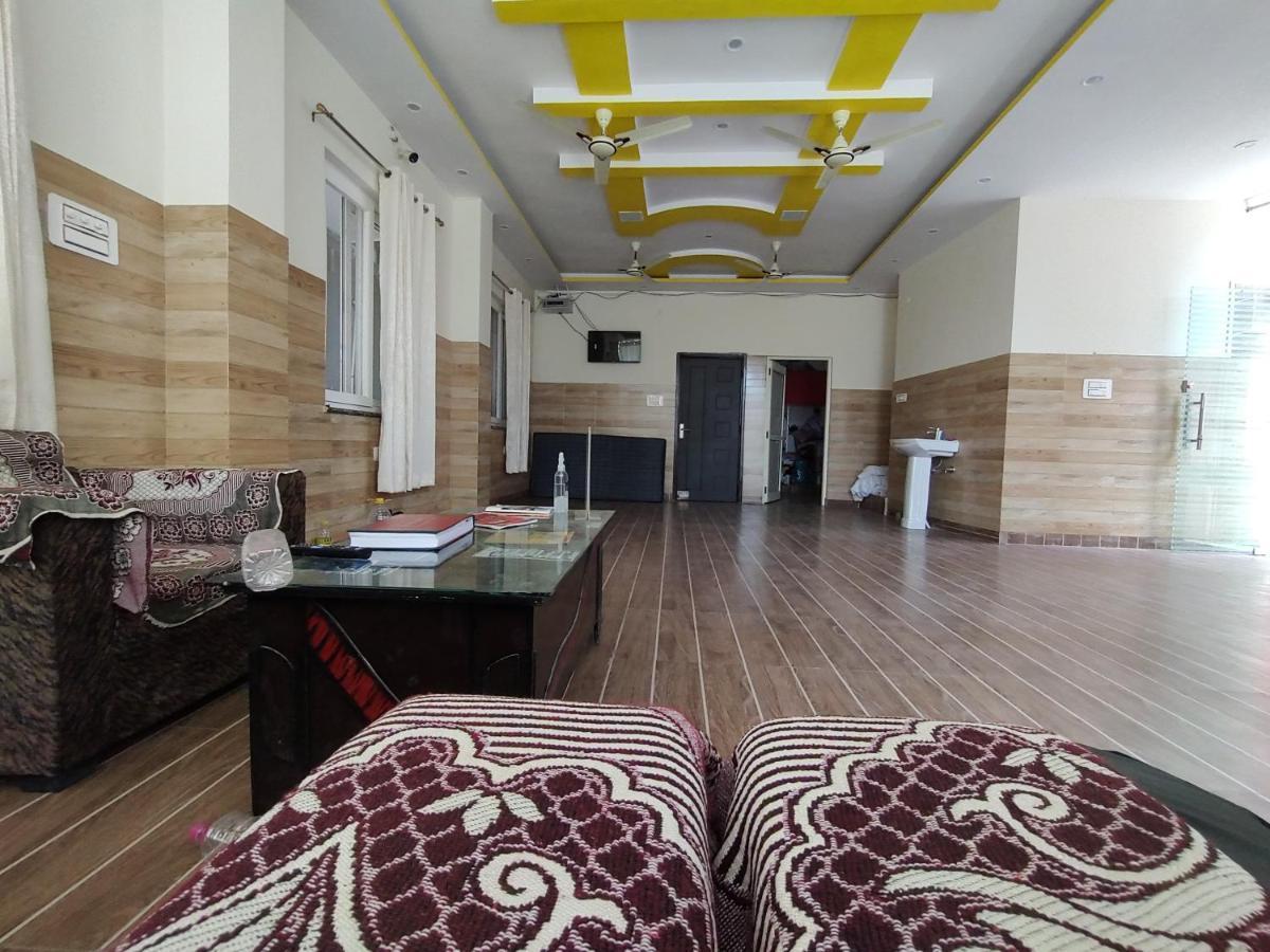 Hotel Aman Rishīkesh Exteriör bild